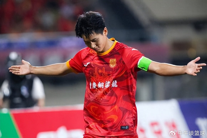 向余望中超首秀难获进球 下轮或破门助队保级