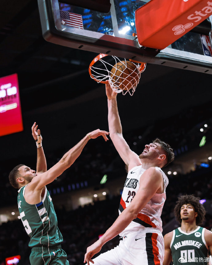 开拓者多点开花横扫雄鹿 拉斯·霍勒迪砍23分引领