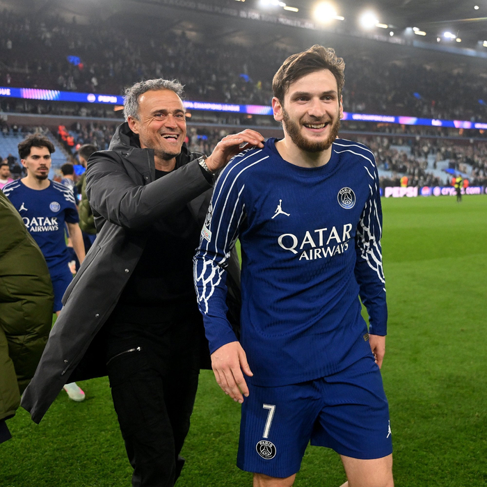 克瓦拉茨赫利亚单骑闯关助巴黎淘汰利物浦