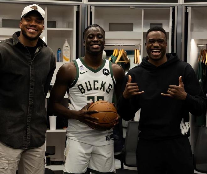 NBA常规赛收官战力榜揭晓周最佳球员诞生文班亚