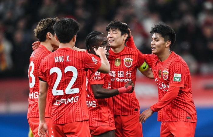 中超焦点战今晚上演 成都蓉城领跑争冠战国安德