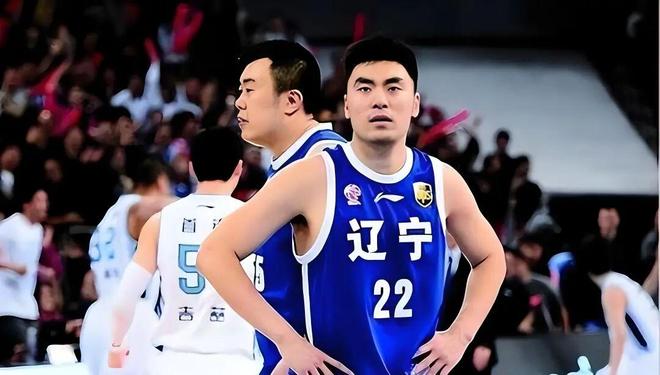 辽宁男篮功勋李晓旭正式退役 21年坚守铸就篮板